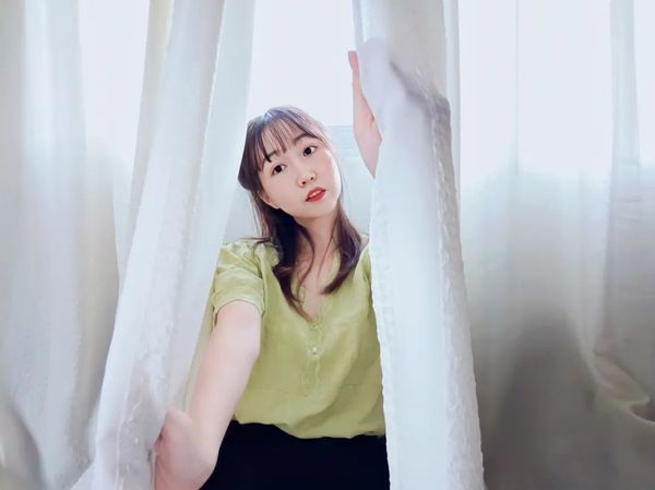 宅家如何用手机美美地自拍?