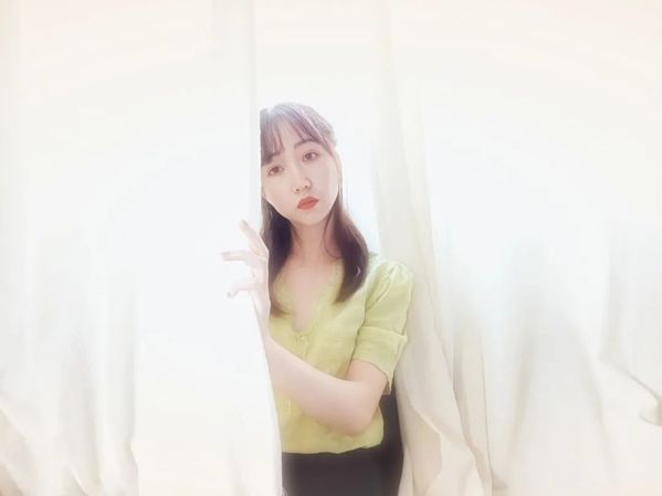宅家如何用手机美美地自拍?